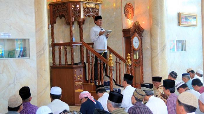 Buya Yahya Ingatkan Sunnah Mandi di Hari Jumat